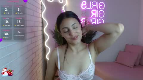Snapshot of pia_tay chatting on 13, 12, 2024 PIA online show from 13, 12, 2024