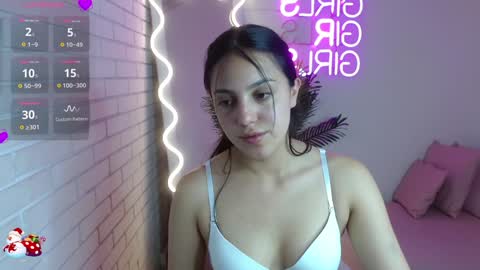Snapshot of pia_tay chatting on 15, 12, 2024 PIA online show from 15, 12, 2024
