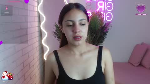 Snapshot of pia_tay chatting on 23, 12, 2024 PIA online show from 23, 12, 2024