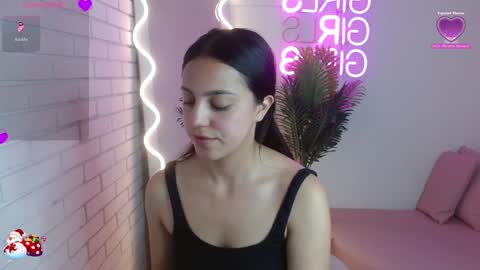 Snapshot of pia_tay chatting on 23, 12, 2024 PIA online show from 23, 12, 2024