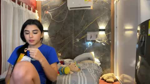 pichon_baby online show from 17, 9, 2025