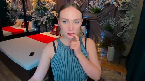 Emelie online show from 9, 1, 2025
