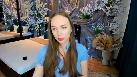 Emelie online show from 2, 3, 2025