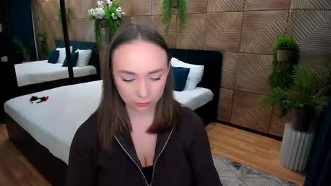 Emelie online show from 18, 10, 2025