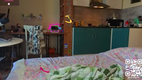 Mia or ur fav booty P online show from 11, 7, 2026