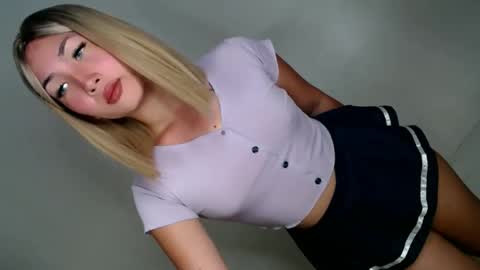 Snapshot of pillow_whispers chatting on 25, 2, 2026 jane online show from 25, 2, 2026