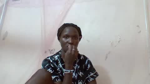 Snapshot of pinah1997 chatting on 18, 5, 2026 pinah1997 online show from 18, 5, 2026