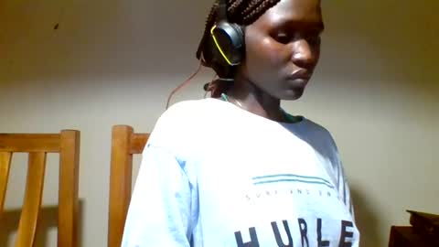 Snapshot of pinah1997 chatting on 1, 8, 2026 pinah1997 online show from 1, 8, 2026