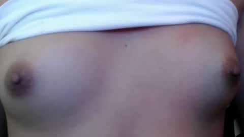 Snapshot of pinay_julia chatting on 3, 11, 2025 Julia rain online show from 3, 11, 2025