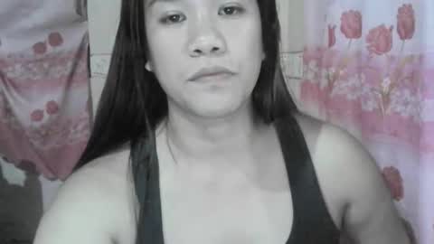 Snapshot of pinay_morena123 chatting on 13, 11, 2025 Perena online show from 13, 11, 2025