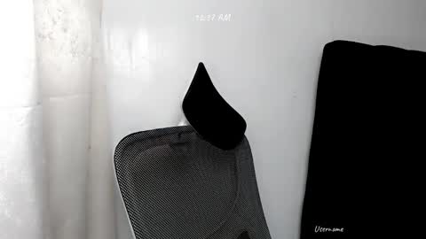 pinay_romancee online show from 3, 11, 2025