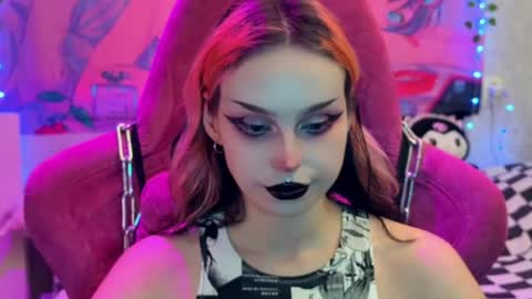 Snapshot of pineapple_dope chatting on 21, 5, 2026 Nancy online show from 21, 5, 2026