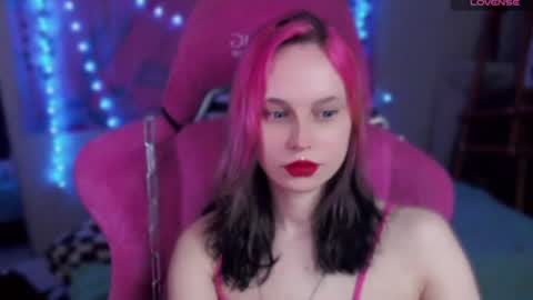 Snapshot of pineapple_dope chatting on 11, 7, 2026 Nancy online show from 11, 7, 2026