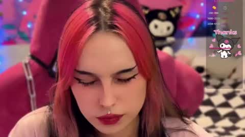Snapshot of pineapple_dope chatting on 21, 7, 2026 Nancy online show from 21, 7, 2026