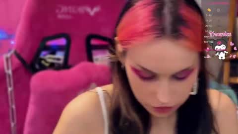 Snapshot of pineapple_dope chatting on 28, 7, 2026 Nancy online show from 28, 7, 2026