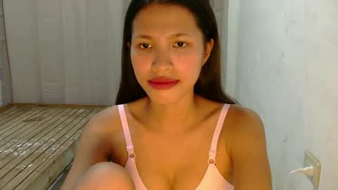 pink_bubbles011 online show from 27, 5, 2026