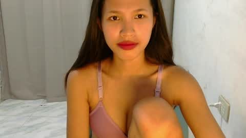 pink_bubbles011 online show from 31, 5, 2026