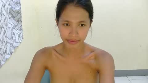 pink_bubbles011 online show from 17, 7, 2026