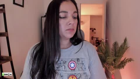 Snapshot of pink_kitten_ chatting on 6, 5, 2026 Eli online show from 6, 5, 2026