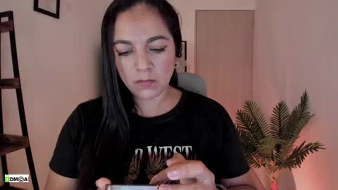 Snapshot of pink_kitten_ chatting on 3, 6, 2026 Eli online show from 3, 6, 2026