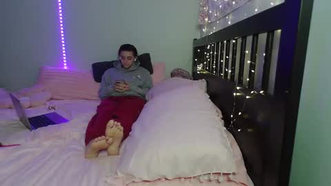 pink_tv online show from 2, 11, 2025