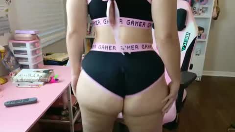 Snapshot of pinkcheetodomain chatting on 18, 2, 2025 pinkcheetodomain online show from 18, 2, 2025