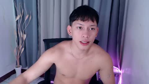 Snapshot of pinkcock_froi chatting on 4, 7, 2026 froi online show from 4, 7, 2026