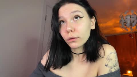 pinkdollylovv online show from 4, 1, 2025