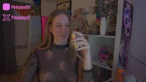 pinkladyx2 online show from 7, 2, 2026