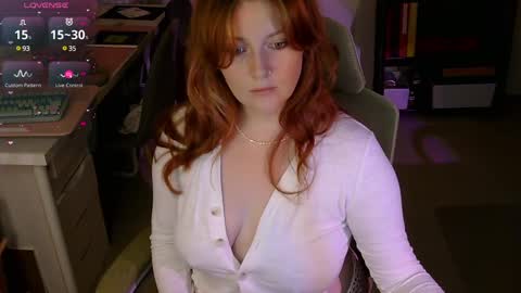 Snapshot of pinkmatter666 chatting on 27, 12, 2024 Porcelina online show from 27, 12, 2024
