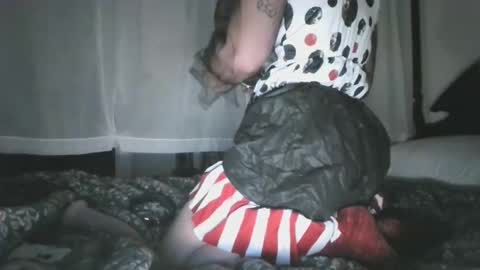 pinkpillbambi online show from 3, 4, 2026