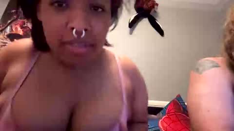 Snapshot of pinkpuppypaws chatting on 31, 10, 2025 pinkpuppypaws online show from 31, 10, 2025