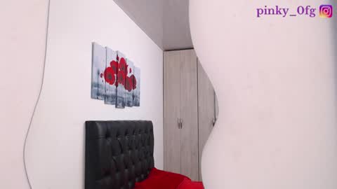 pinky_f00x online show from 21, 10, 2025