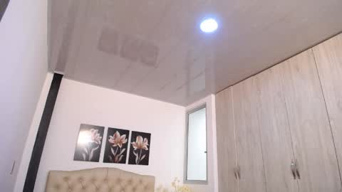 pinky_f00x online show from 5, 4, 2026