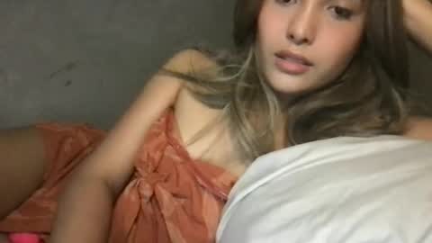 Snapshot of pinky_skylar chatting on 6, 7, 2026 taylor-dont forget to follow and give thumps up online show from 6, 7, 2026