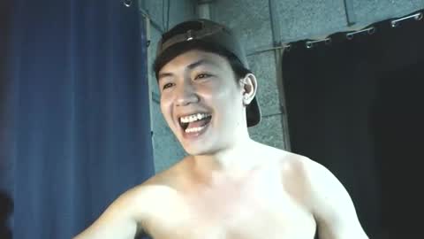 Snapshot of pinoy_petitehugecock chatting on 27, 9, 2025 alex online show from 27, 9, 2025