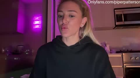 Snapshot of piper_patterson chatting on 5, 2, 2026 PipinPiper online show from 5, 2, 2026