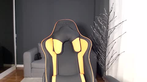 piscesgirl06 online show from 3, 12, 2024