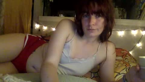 Snapshot of pixie_bella chatting on 1, 6, 2026 pixie_bella online show from 1, 6, 2026