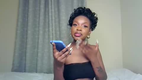 Snapshot of pixie_roman chatting on 24, 4, 2026 Majesty online show from 24, 4, 2026