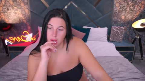 pixiehott online show from 8, 10, 2025