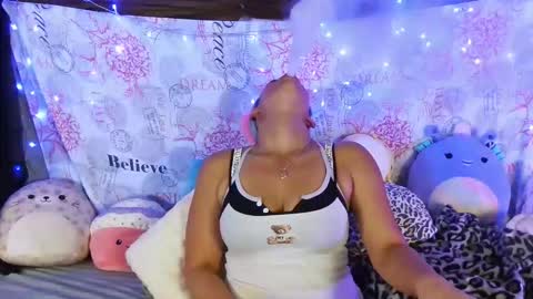 PixieLuxXx online show from 11, 4, 2026