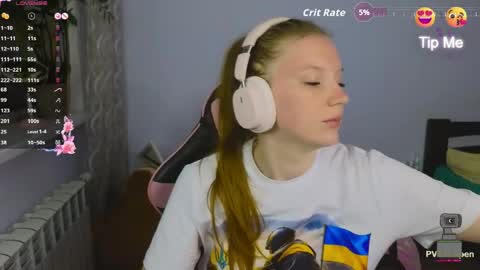 Snapshot of playful_mary chatting on 25, 5, 2026 Masha online show from 25, 5, 2026