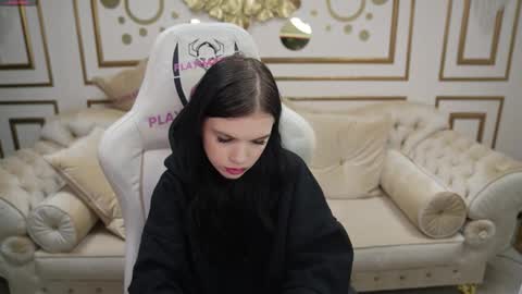 Lana online show from 15, 12, 2025