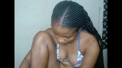 plumnjuicyx online show from 28, 2, 2025