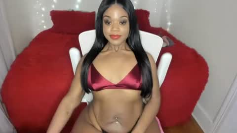 Snapshot of plushd0ll chatting on 17, 10, 2025 plushd0ll online show from 17, 10, 2025