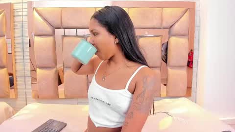 Snapshot of pocahontas_pow chatting on 13, 5, 2026 Pocahontas online show from 13, 5, 2026