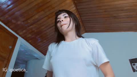 Snapshot of poeeticaa_ chatting on 18, 1, 2025 IG ipoetica online show from 18, 1, 2025