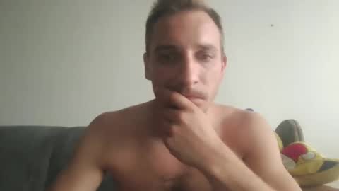 Snapshot of pohromis chatting on 10, 9, 2025 Pohroma online show from 10, 9, 2025