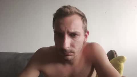 Snapshot of pohromis chatting on 11, 9, 2025 Pohroma online show from 11, 9, 2025